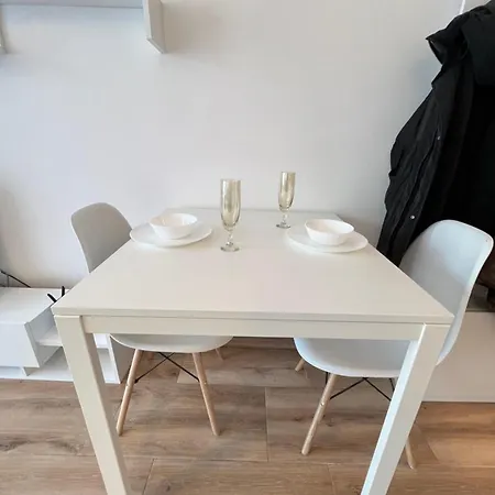 Апартаменты Wroclaw Colorful And Cosy Near Unss And Nsa W Wifi *