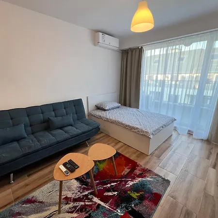 Lejlighed Wroclaw Colorful And Cosy Near Unss And Nsa W Wifi